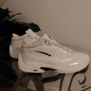 L.A. Gear Catapult Luke Walton Sneakers